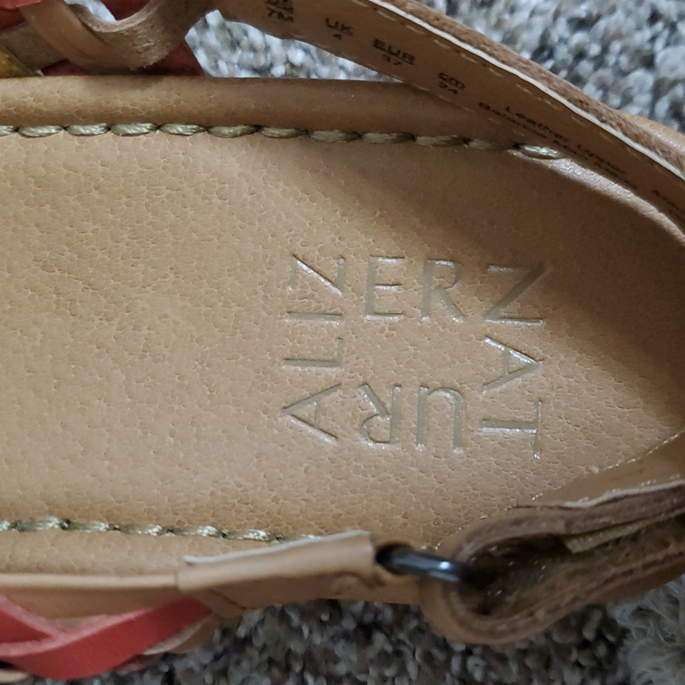 🌈 Naturalizer Leather Slingback Sandals – Size 7 – Multicolor Woven Design - Picture 7 of 10